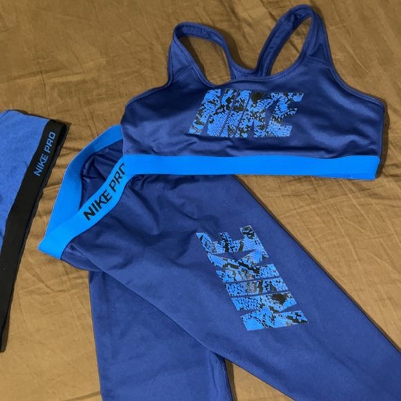 Nike Dri-Fit Set - Picture 3 of 6